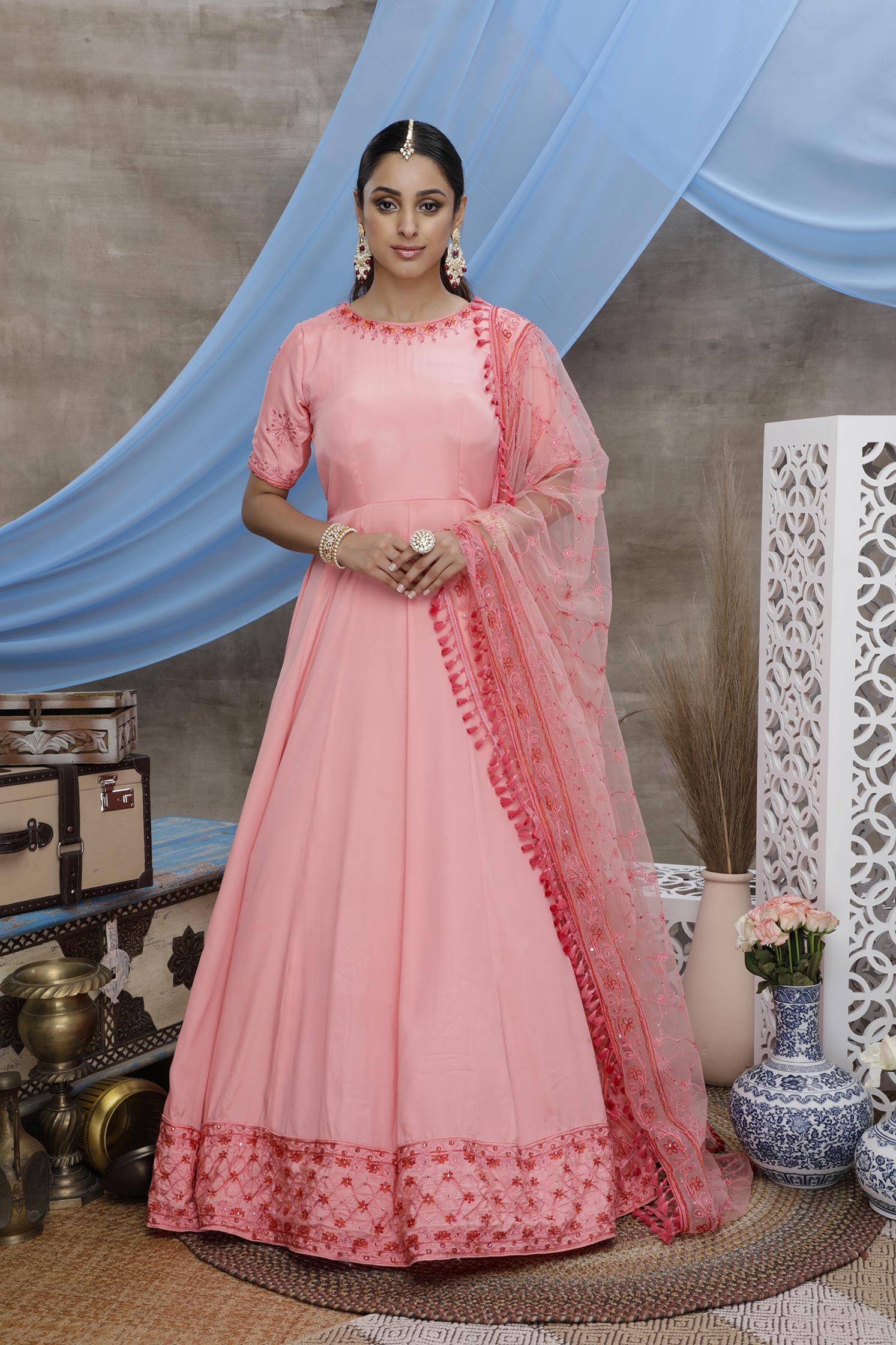 Explore from a wide collection of Gown Design Online – subhvastra