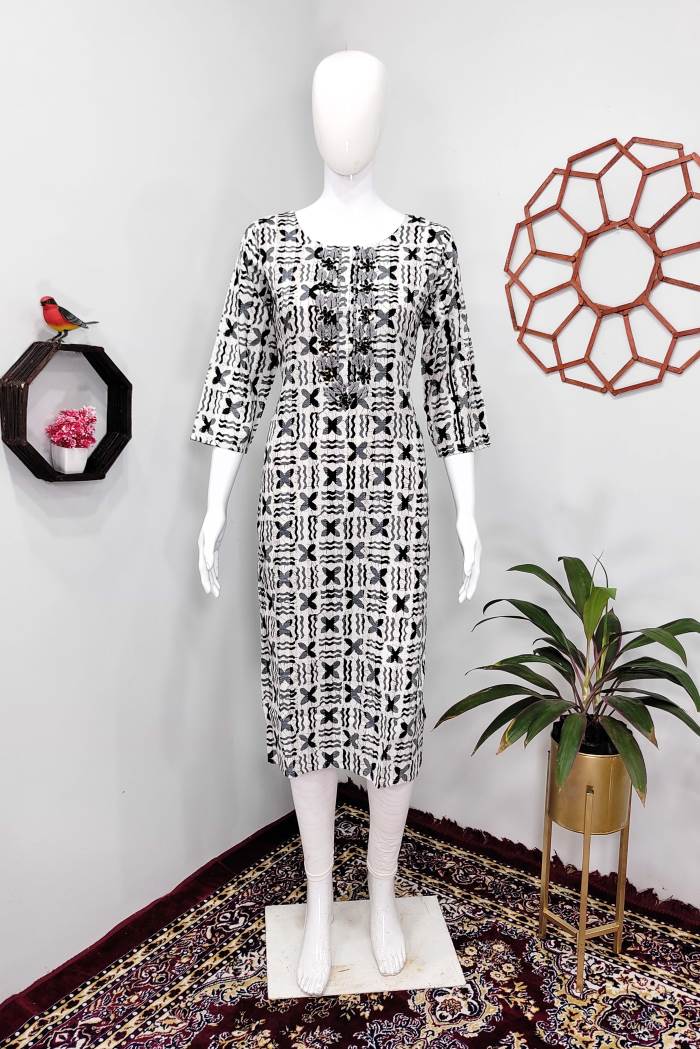 Black Color Casual Wear Straight Kurti