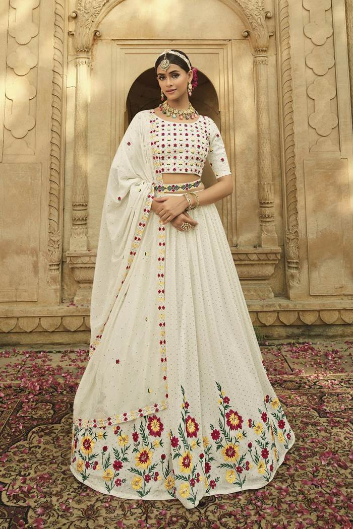 White Color Weddind Wear Designer Semi-Stitched Lehenga Choli