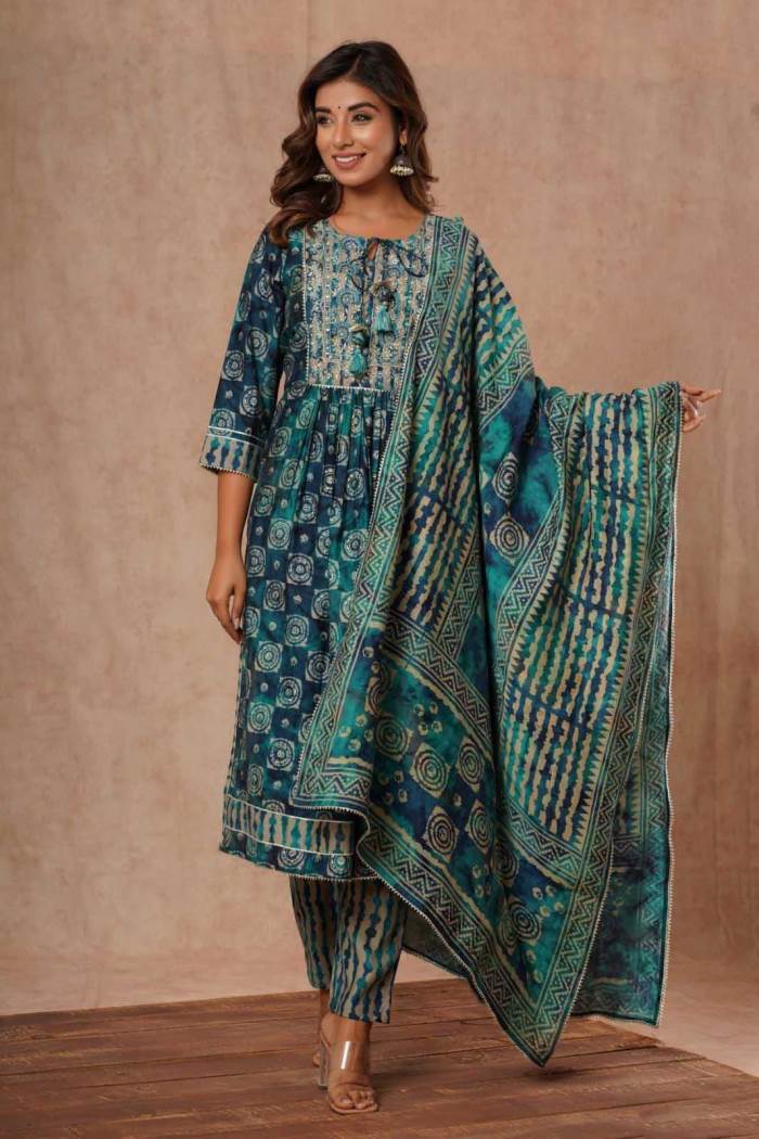 Rama Color Casual Wear Kurti Set