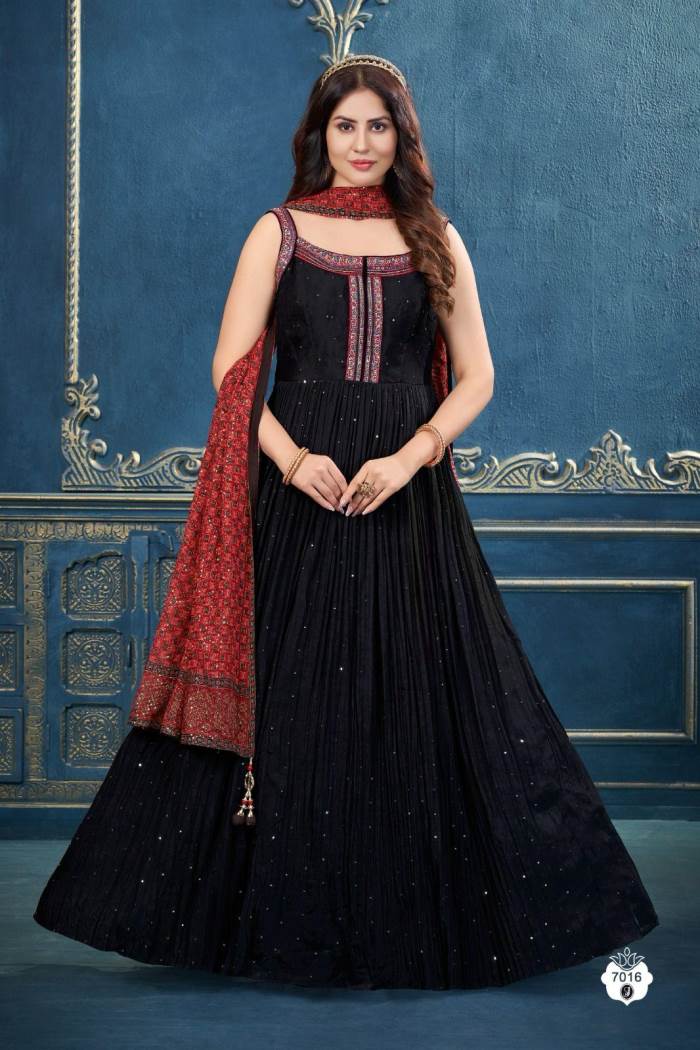 Black Color Party Wear Designer Gown