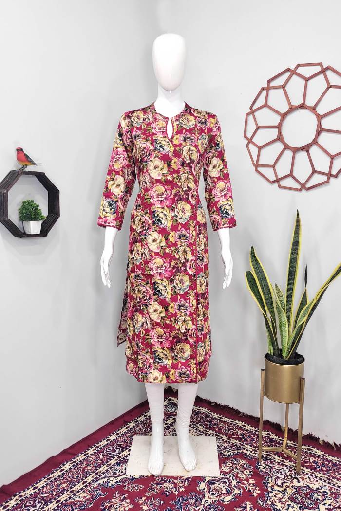 Pink Color Casual Wear Designer Straight Kurti